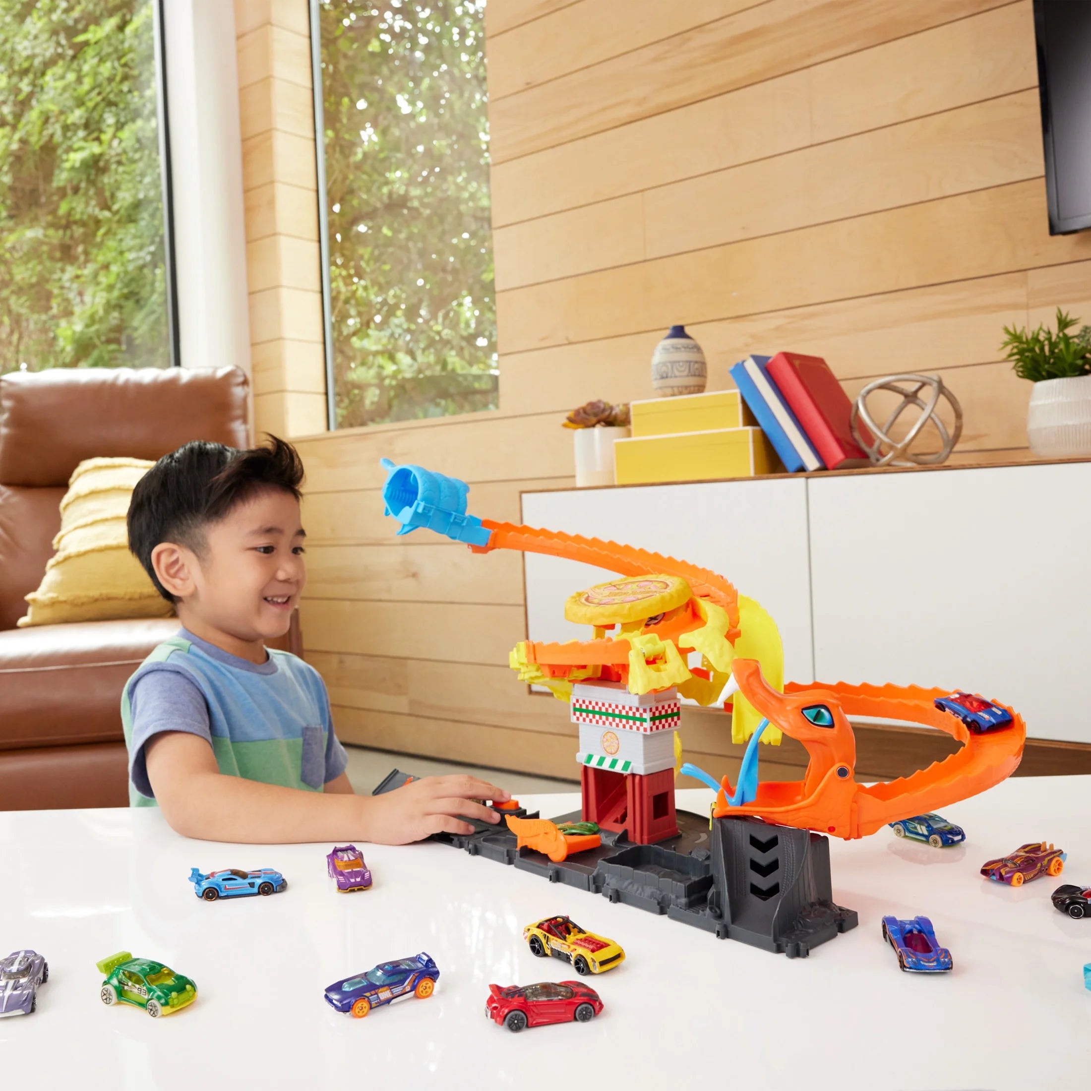 City Track Set Pizza Slam Cobra Attack Playset with 1:64 Scale Toy Car for Kids, 24.51 In